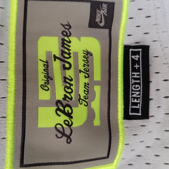 LeBran James Nike air basketball jersey - Picture 3 of 4